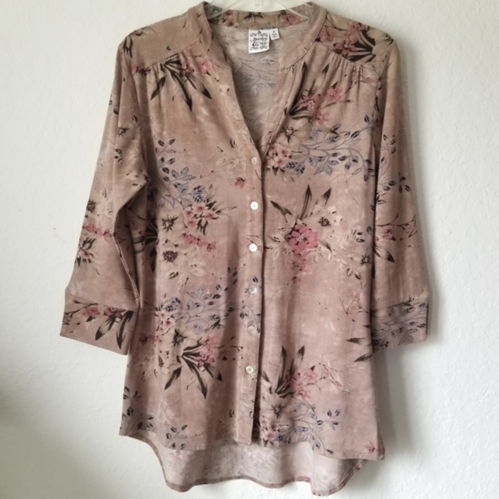 Parsley & Sage Floral Button Down Top
